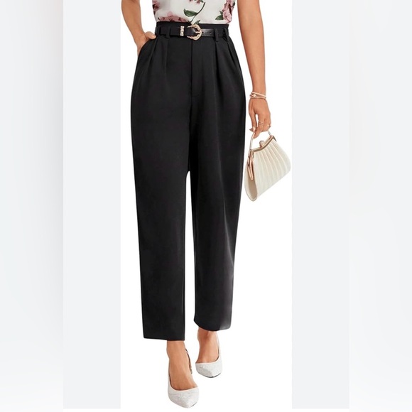 Lauren Ralph Lauren Pants - Lauren Ralph Lauren black pleated trousers, made from 100% wool, size 10.
